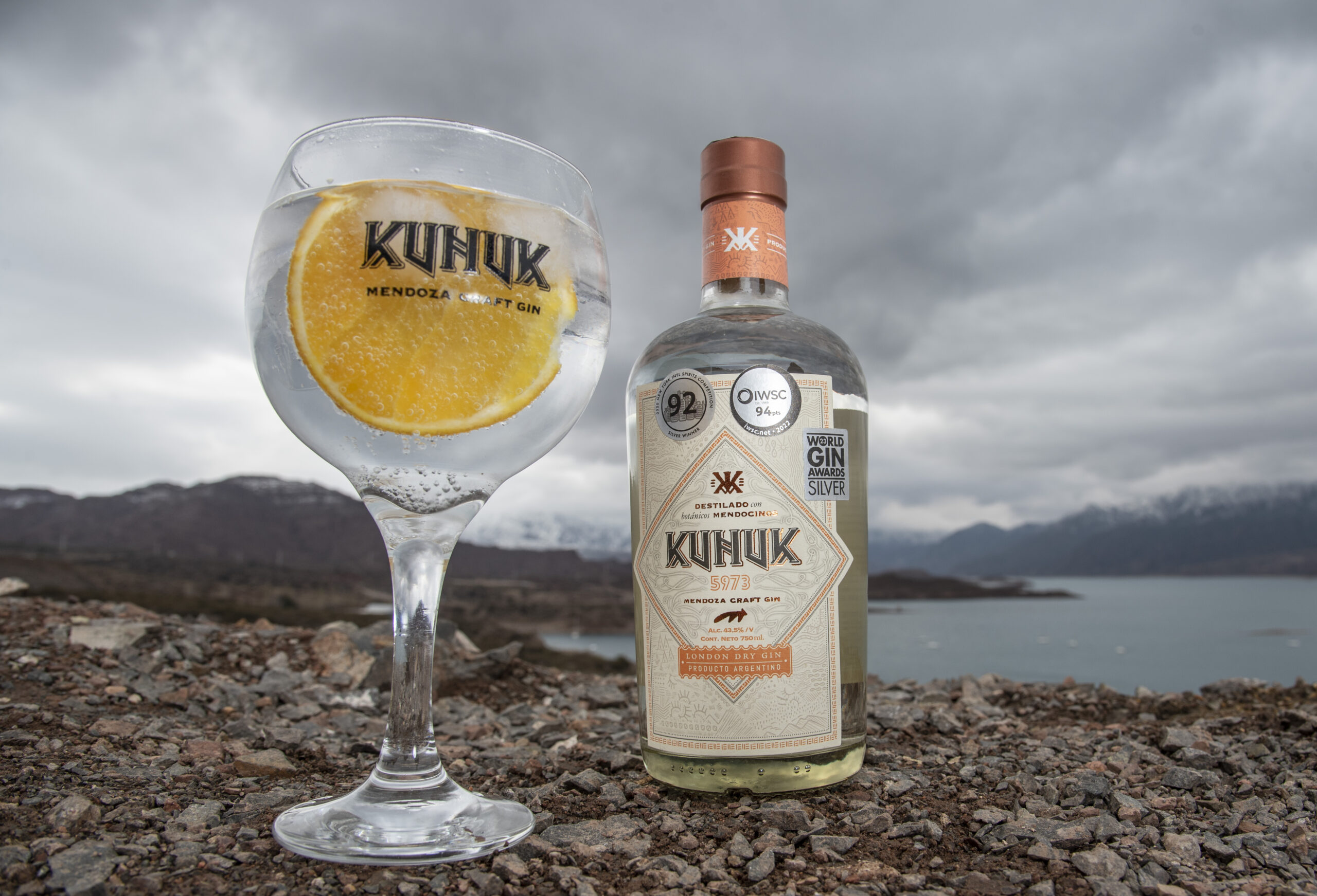 Caminos del Vino - El Gin mendocino Kunuk recibió una medalla de oro en ...